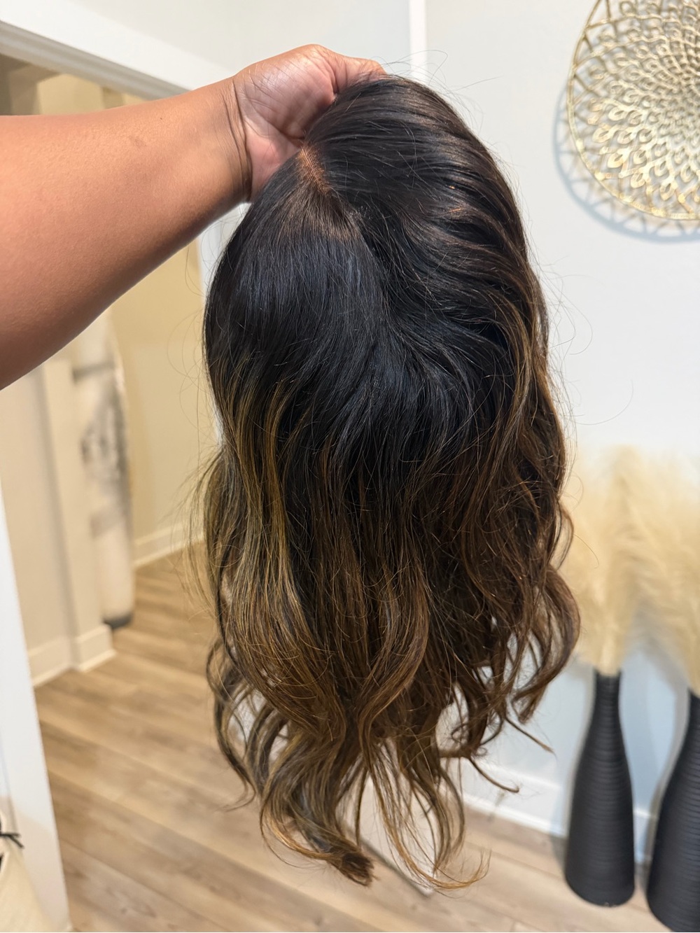 12 inch layered shoulder length wig - Picture 3 of 6